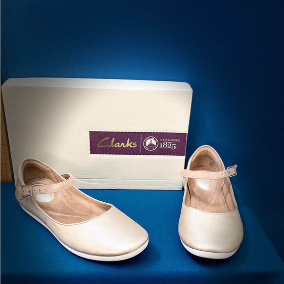 Clarks Shoes - Clarks Women's Gold  Mary Jane Flats